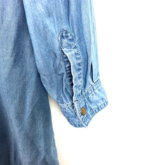 Point Zero Size L  Blue Snap-Down Chambray Dress - Picture 3 of 6